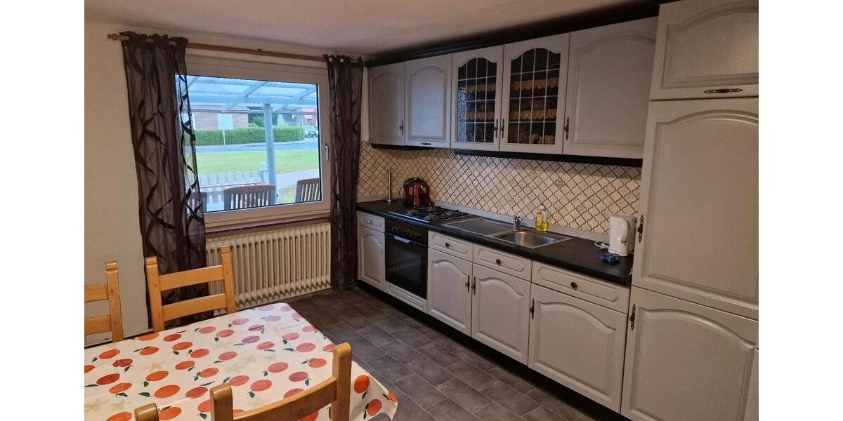 Erdgeschoßwohnung Bunde - 4 Zimmer, 100 m&sup2;, 14&euro; | Angebot:24523862