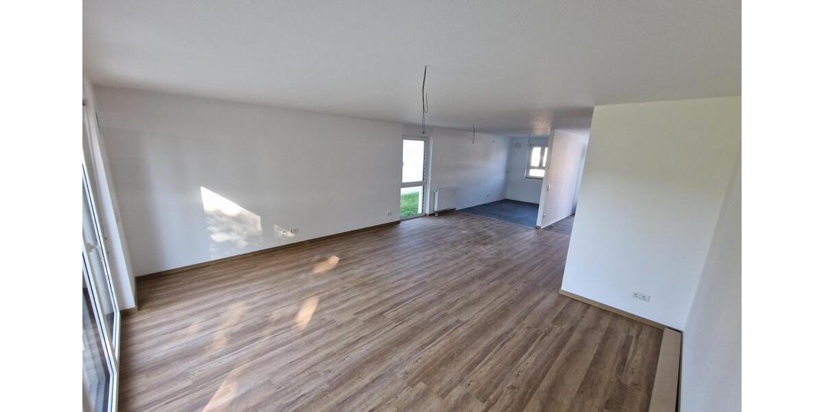 Reihenhaus Oberndorf am Neckar - 4 Zimmer, 132 m&sup2;, 1.500&euro; | Angebot:23555092