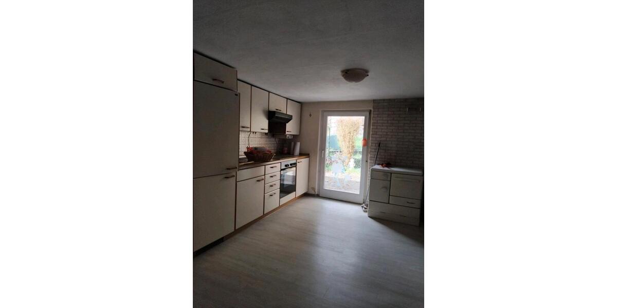 Einfamilienhaus Burgpreppach - 4 Zimmer, 110 m&sup2;, 900&euro; | Angebot:26017019