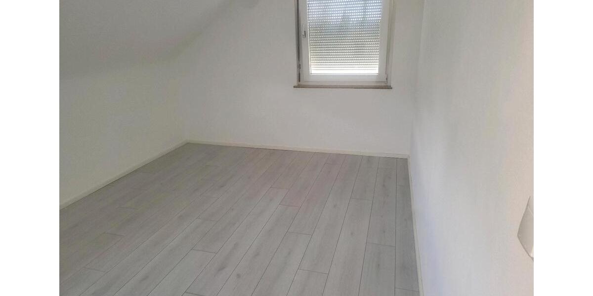 Dachgeschoßwohnung Oberteuringen - 2 Zimmer, 55 m&sup2;, 960&euro; | Angebot:26247522