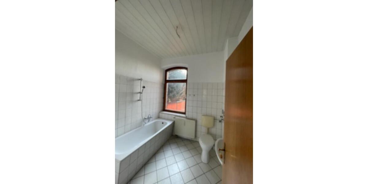 Erdgeschoßwohnung Werdau - 2 Zimmer, 41 m&sup2;, 220&euro; | Angebot:22269557