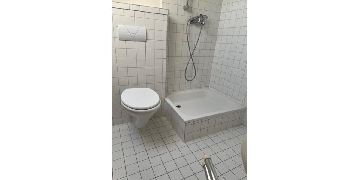 Dachgeschoßwohnung Wuppertal Brill - 1 Zimmer, 75 m&sup2;, 525&euro; | Angebot:24780684