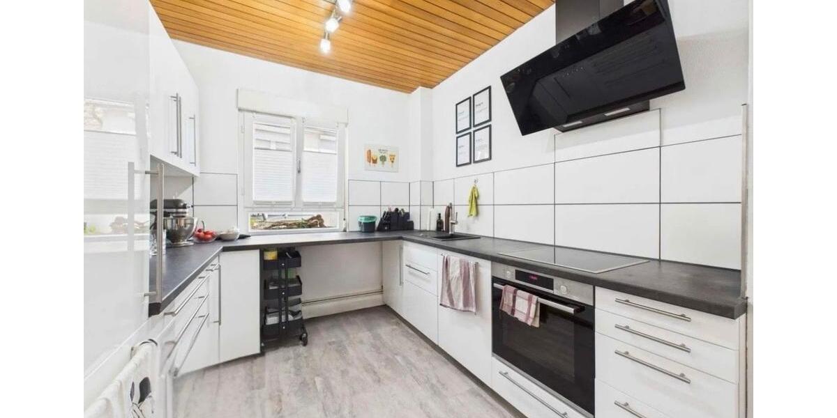 Erdgeschoßwohnung Esslingen am Neckar Pliensauvorstadt - 3 Zimmer, 82 m&sup2;, 1.100&euro; | Angebot:24769348