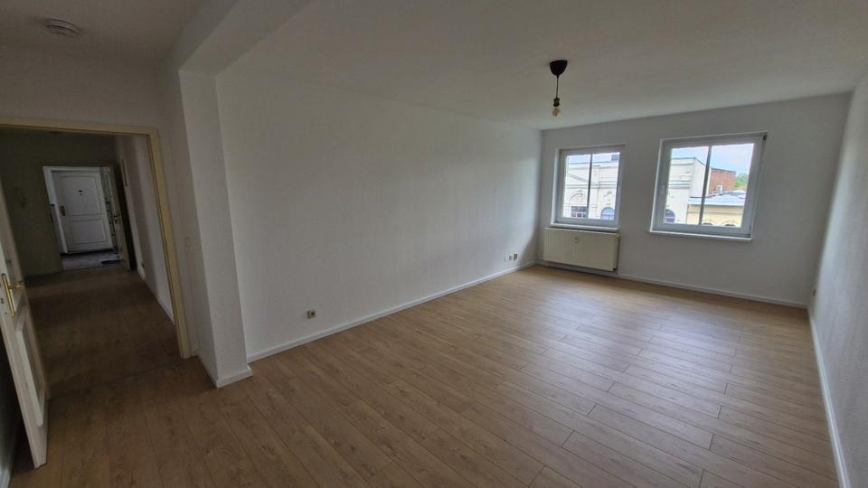Dachgeschoßwohnung Magdeburg Nordwest - 2 Zimmer, 80 m&sup2;, 575&euro; | Angebot:26586291