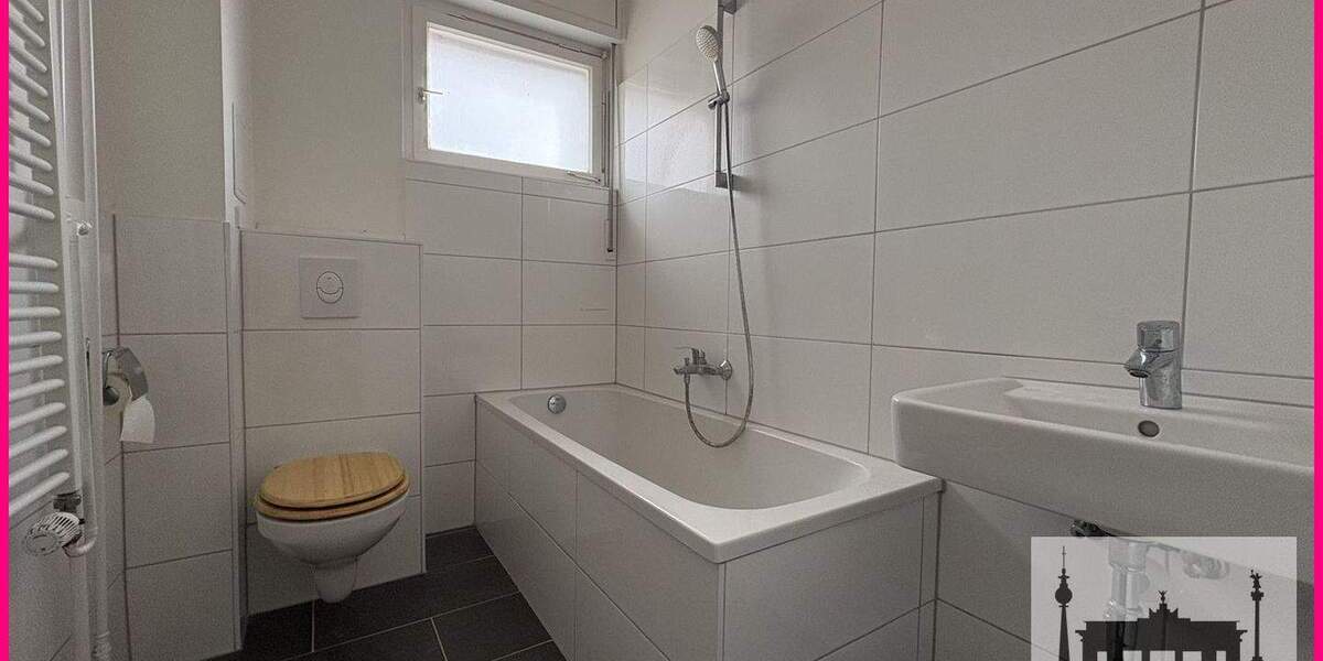 Etagenwohnung Berlin Marienfelde - 2 Zimmer, 80 m&sup2;, 965&euro; | Angebot:25230222