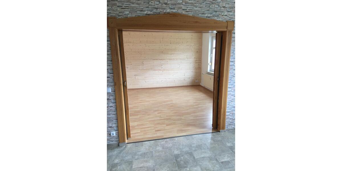 Etagenwohnung Salzwedel - 2 Zimmer, 80 m&sup2;, 399&euro; | Angebot:24626973