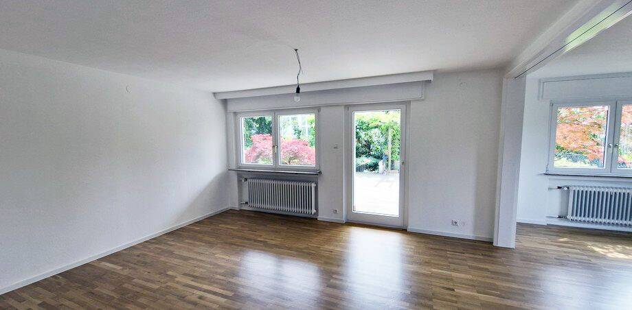 Einfamilienhaus Reutlingen Georgenberg - 6 Zimmer, 180 m&sup2;, 2.050&euro; | Angebot:26908794
