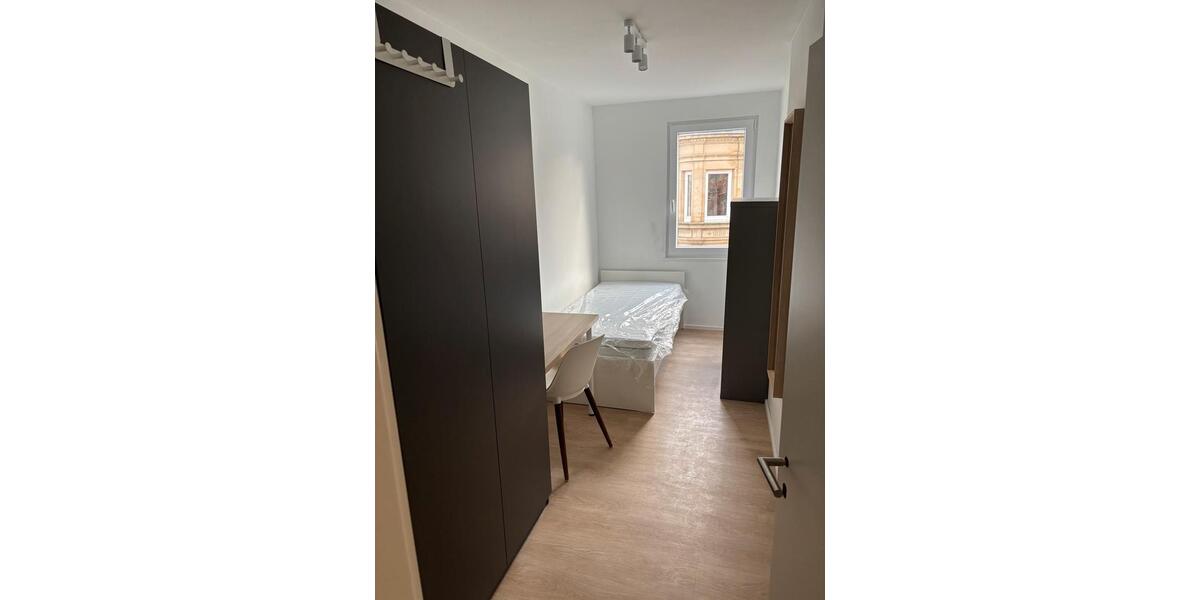 Wohnen auf Zeit Metzingen - 1 Zimmer, 10 m&sup2;, 600&euro; | Angebot:24463157
