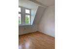 DG 3-Zimmer mit Balkon, Wanne, Abstellraum und Laminat in ruhiger Lage! EBK mgl. 3 zimmer