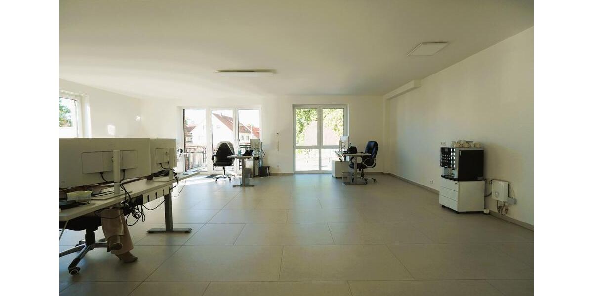 Etagenwohnung Langenhagen Engelbostel - 4 Zimmer, 116 m&sup2;, 1.650&euro; | Angebot:24749797