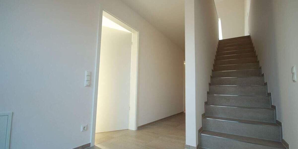 Doppelhaushälfte Hamm Braam-Ostwennemar - 5 Zimmer, 168 m&sup2;, 2.000&euro; | Angebot:26158347
