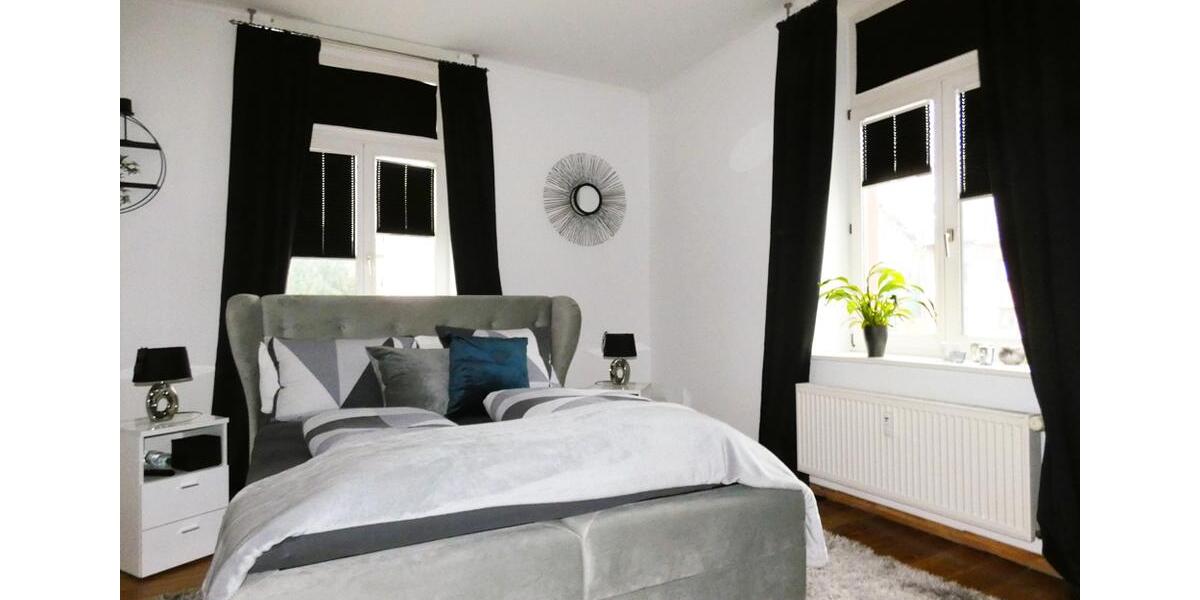 Großzügige Wohnung mit Aufzug und Charme 4 zimmer