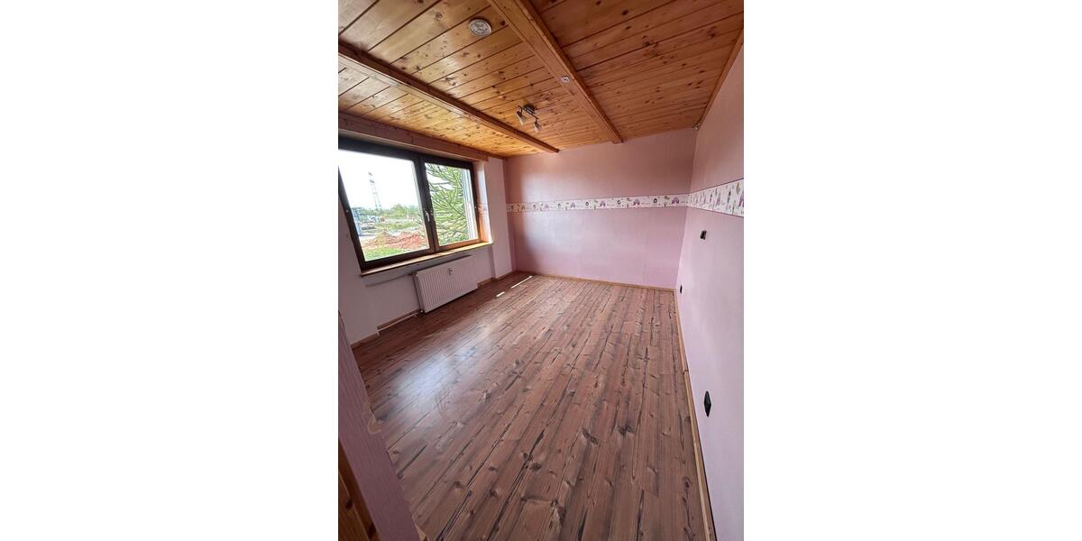 Etagenwohnung Neunkirchen Heinitz - 2 Zimmer, 46 m&sup2;, 400&euro; | Angebot:26167116