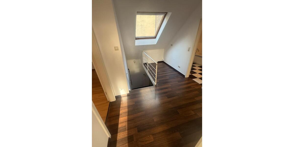 Einfamilienhaus Hannover Buchholz-Kleefeld - 4 Zimmer, 180 m&sup2;, 1.950&euro; | Angebot:25131400