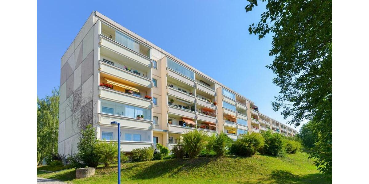 Etagenwohnung Reichenbach im Vogtland - 3 Zimmer, 70 m&sup2;, 430&euro; | Angebot:25271888