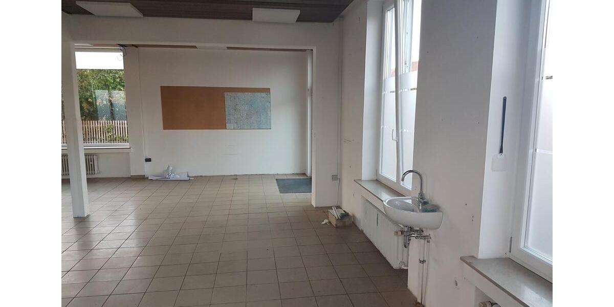 Gewerbeobjekt Moosbach - 700&euro; | Angebot:26522003