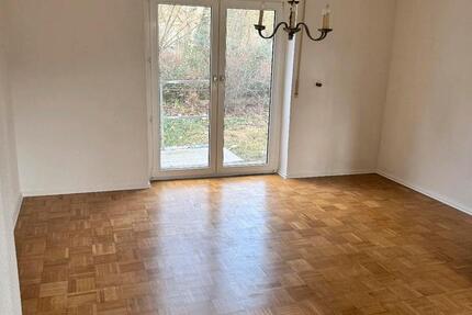 Haus Obrigheim (Pfalz) - 10 Zimmer, 200 m&sup2;, 2.000&euro; | Angebot:26004007