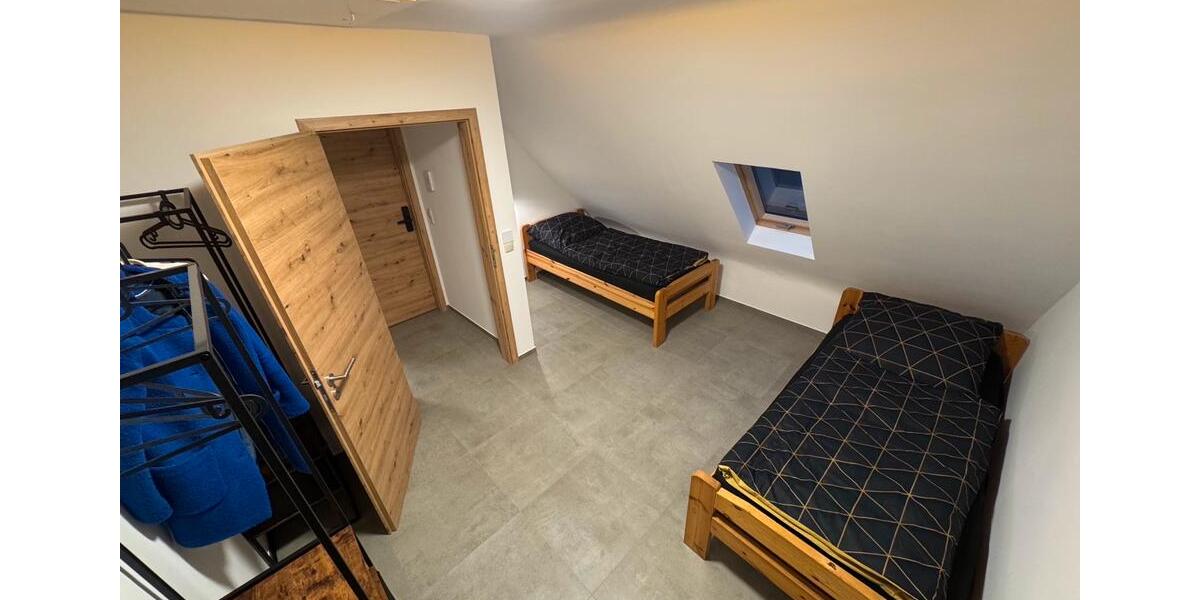 Dachgeschoßwohnung Eschweiler - 2 Zimmer, 45 m&sup2;, 1.300&euro; | Angebot:24548425