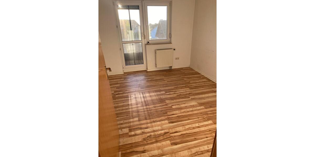 Etagenwohnung Rheinmünster - 3 Zimmer, 86 m&sup2;, 900&euro; | Angebot:26574180