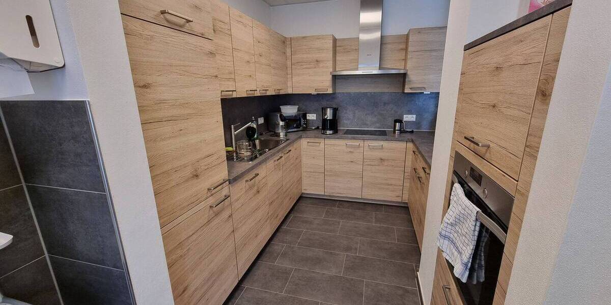 Gewerbeobjekt Meschede - 1 Zimmer, 178 m&sup2;, 1.246&euro; | Angebot:24115242