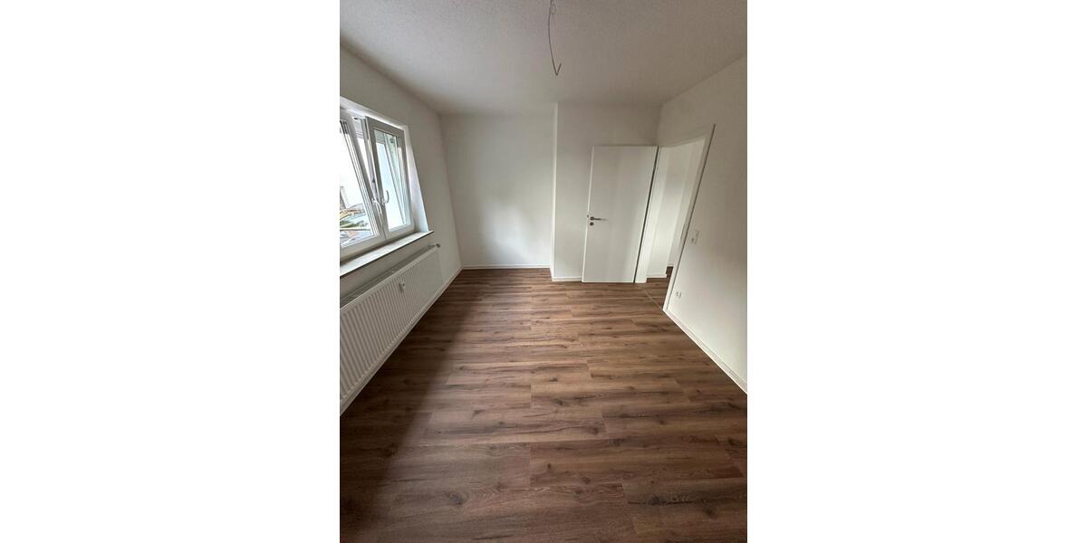 Erdgeschoßwohnung Albstadt - 2 Zimmer, 85 m&sup2;, 800&euro; | Angebot:26022412