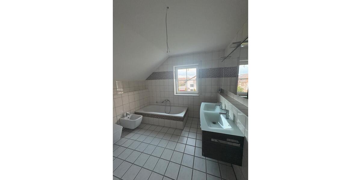 Neuwertige 2-Zimmer-Wohnung mit Balkon & hochwertiger Ausstattung 2 zimmer