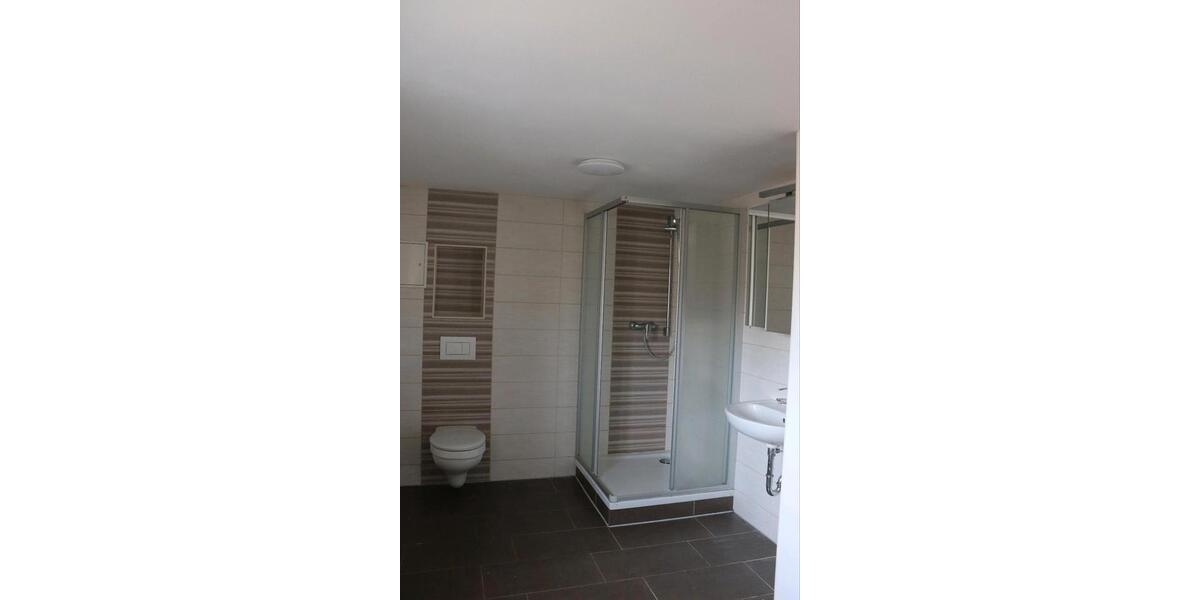 Reihenhaus Uebigau-Wahrenbrück Wahrenbrück - 5 Zimmer, 150 m&sup2;, 850&euro; | Angebot:24362608