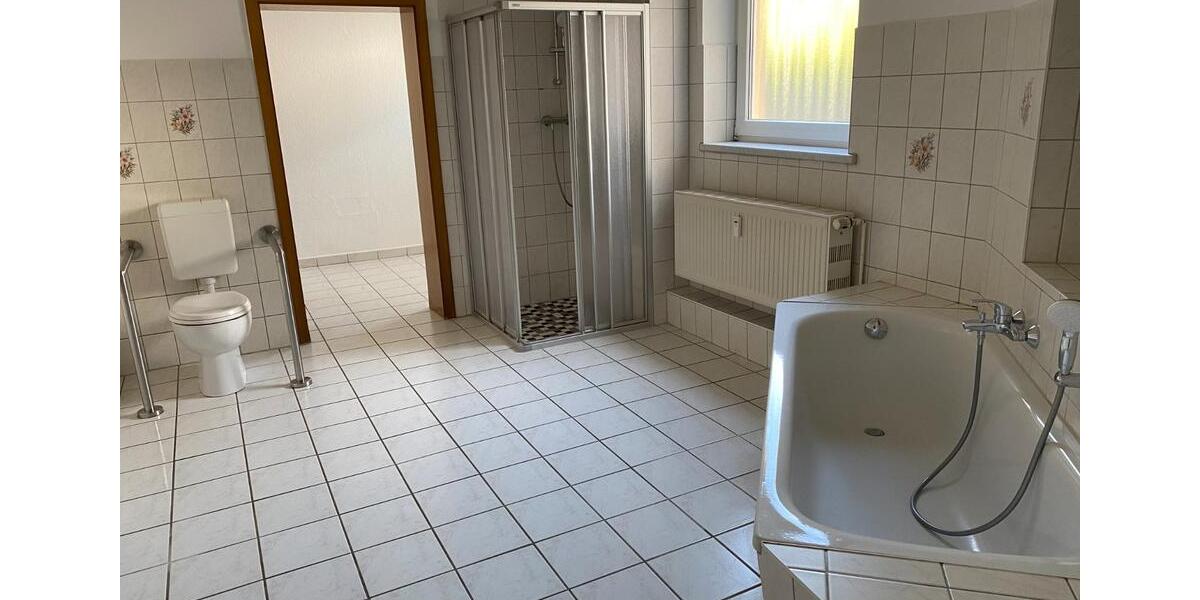Erdgeschoßwohnung Brüel - 2 Zimmer, 91 m&sup2;, 683&euro; | Angebot:24686201