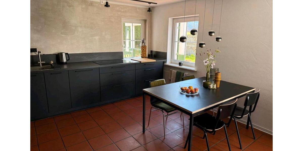 Erdgeschoßwohnung Memmingen - 4 Zimmer, 160 m&sup2;, 1.400&euro; | Angebot:26072112