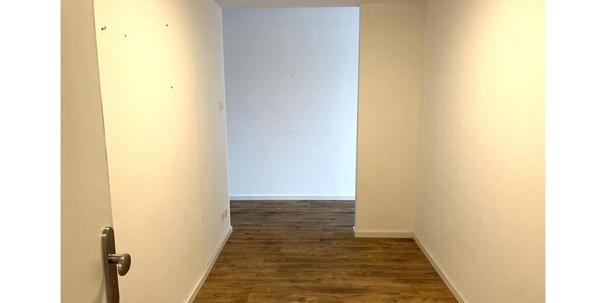 Etagenwohnung Kiel - 2 Zimmer, 71 m&sup2;, 1.205&euro; | Angebot:24782414