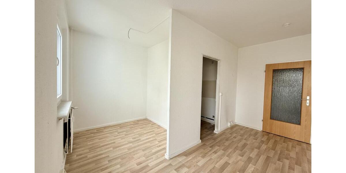 Etagenwohnung Plauen - 1 Zimmer, 35 m&sup2;, 200&euro; | Angebot:26296741