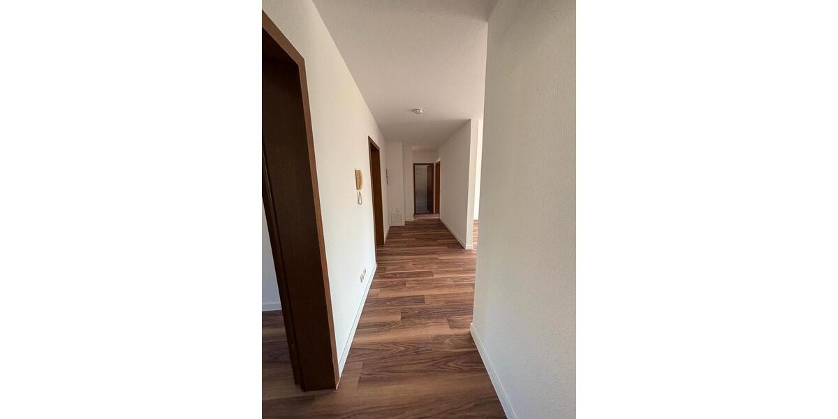 Erdgeschoßwohnung Bernburg (Saale) - 3 Zimmer, 88 m&sup2;, 700&euro; | Angebot:26284947