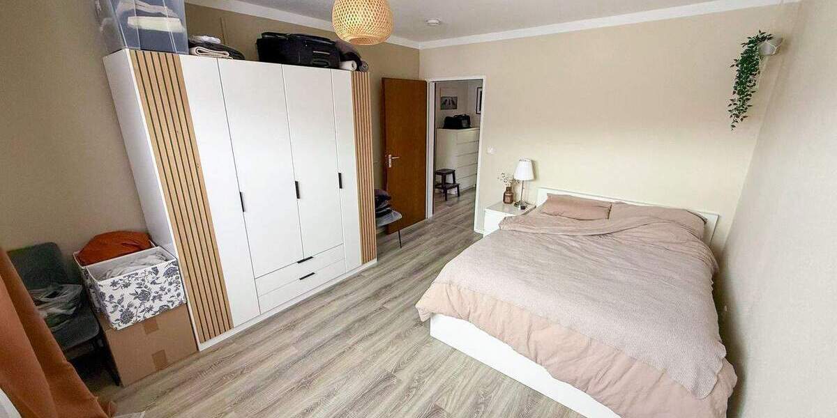 Etagenwohnung Tirschenreuth - 3 Zimmer, 87 m&sup2;, 660&euro; | Angebot:24855736