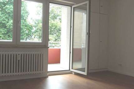 Wohnung Duisburg Hochfeld - 3 Zimmer, 68 m&sup2;, 530&euro; | Angebot:25106852