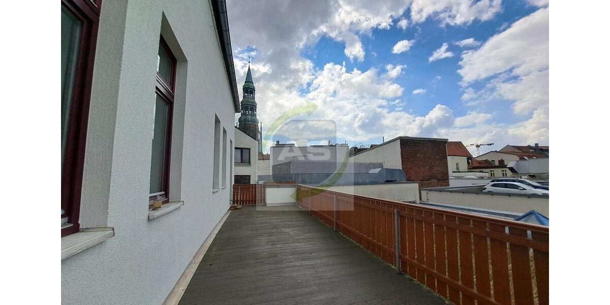 Etagenwohnung Zwickau - 4 Zimmer, 161 m&sup2;, 999&euro; | Angebot:26263464
