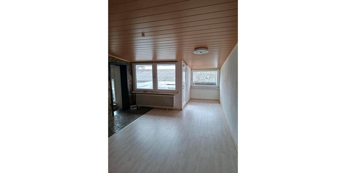 Etagenwohnung Idstein - 4 Zimmer, 100 m&sup2;, 700&euro; | Angebot:26033430