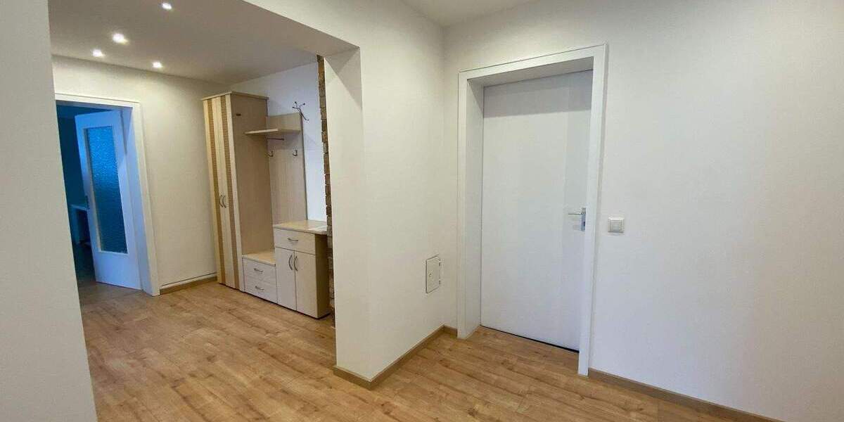 Etagenwohnung Ahorn OT Eicha - 2 Zimmer, 65 m&sup2;, 450&euro; | Angebot:24251729