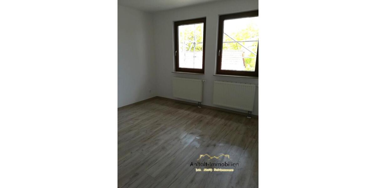 Etagenwohnung Delitzsch - 4 Zimmer, 102 m&sup2;, 860&euro; | Angebot:26645163