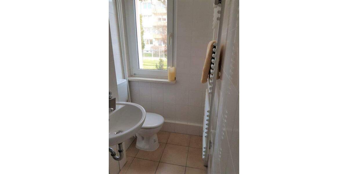 Etagenwohnung Braunsbedra - 3 Zimmer, 61 m&sup2;, 337&euro; | Angebot:25768907