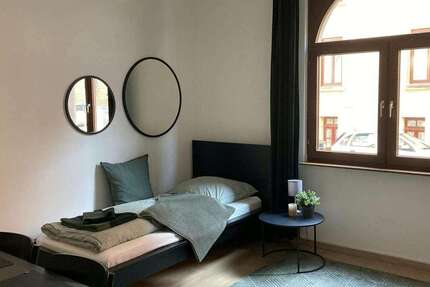 WG-Zimmer in Stuttgart 630 € 16 m² zimmer