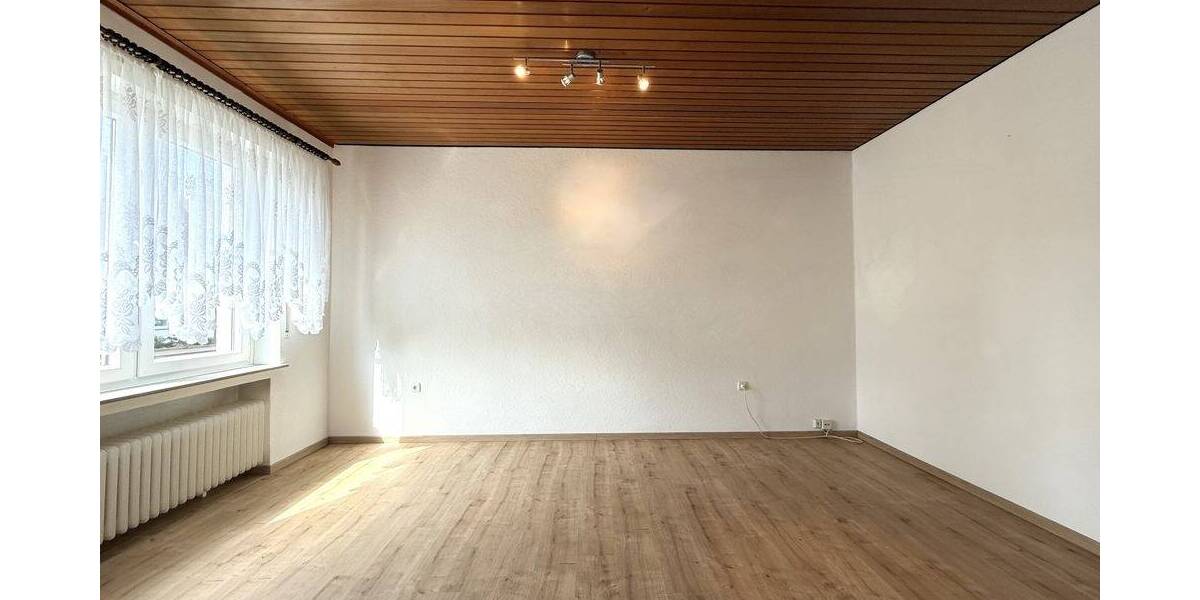 helle sanierte Altbau Wohnung 2 zimmer