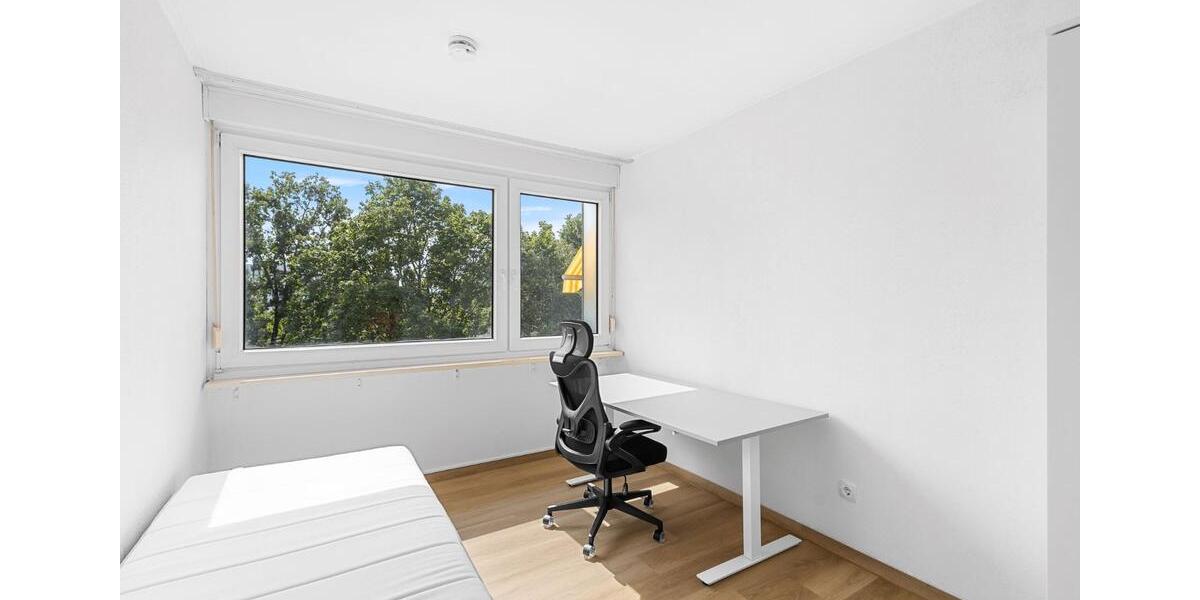 Bright, cozy, partially furnished shared room (12 sqm) 1 zimmer