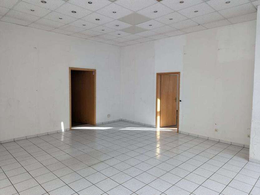 Einzelhandel in Chemnitz 799 € 101.85 m² zimmer