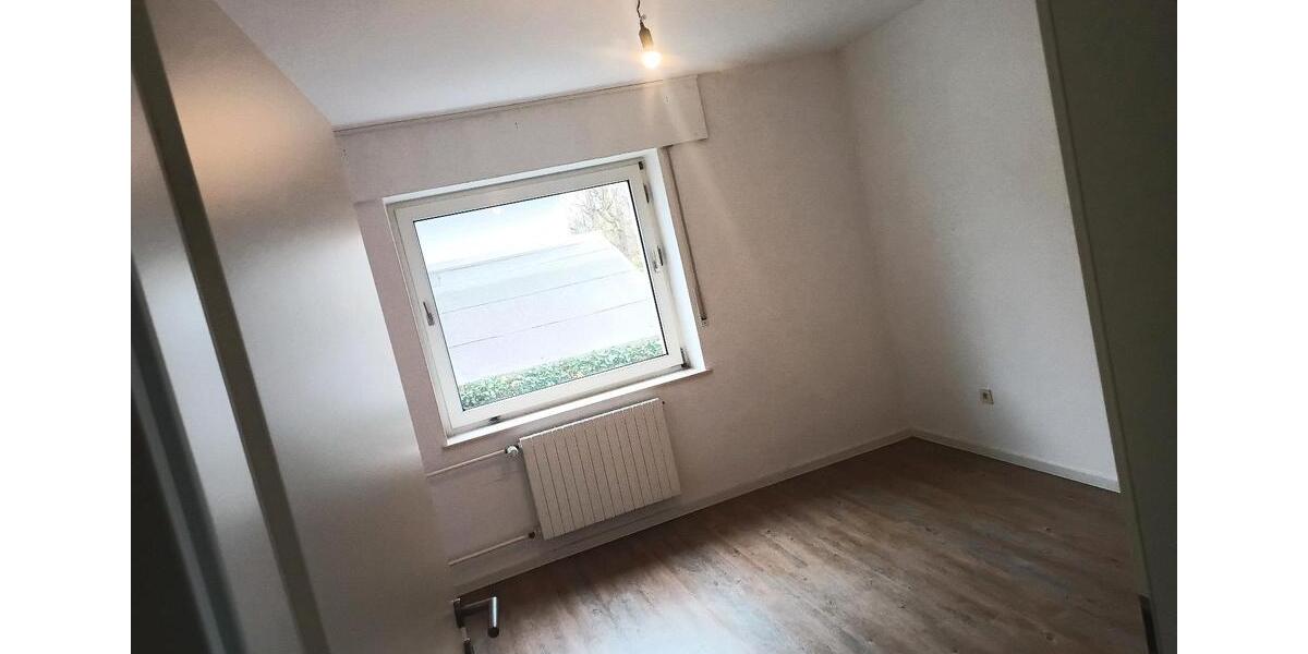 Hochparterre Bad Oeynhausen Dehme - 4 Zimmer, 105 m&sup2;, 1.100&euro; | Angebot:26332879