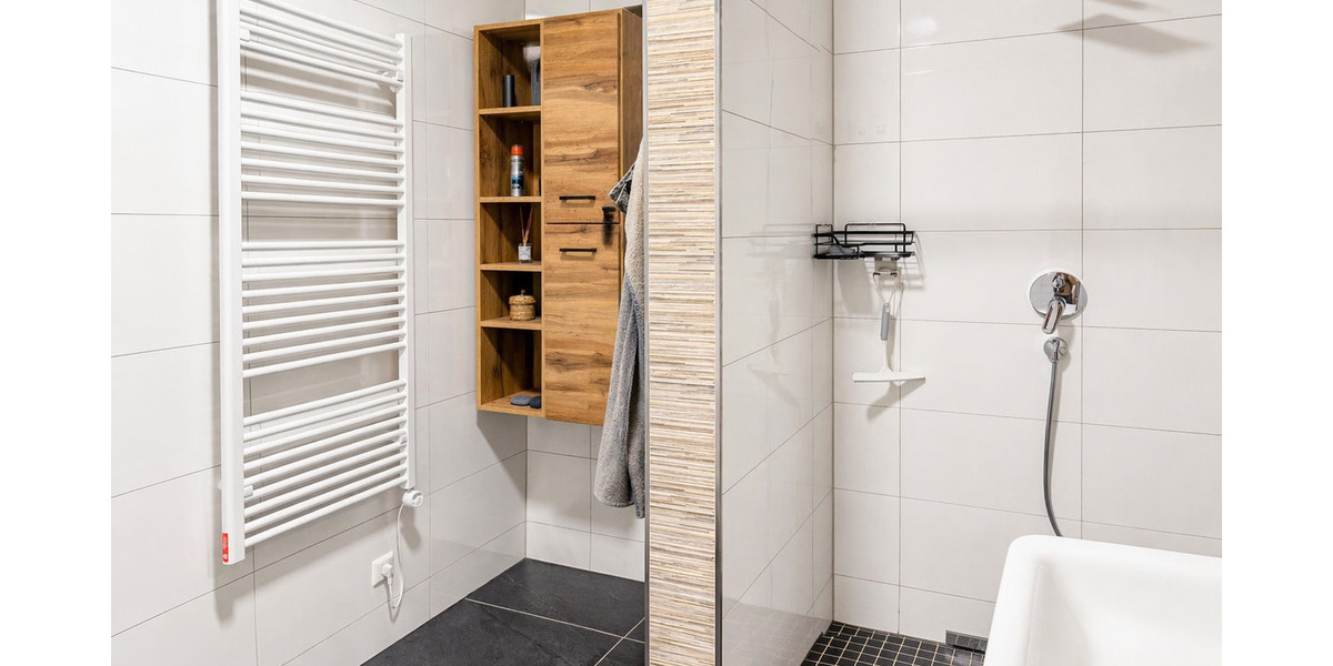 Etagenwohnung Neuenbürg - 4 Zimmer, 120 m&sup2;, 1.500&euro; | Angebot:26261624