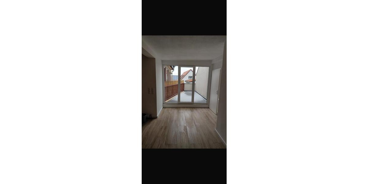 Etagenwohnung Pirna - 1 Zimmer, 87 m&sup2;, 800&euro; | Angebot:25395954