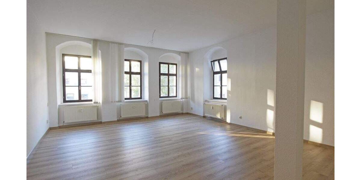 Etagenwohnung Hainichen - 3 Zimmer, 90 m&sup2;, 496&euro; | Angebot:25689468