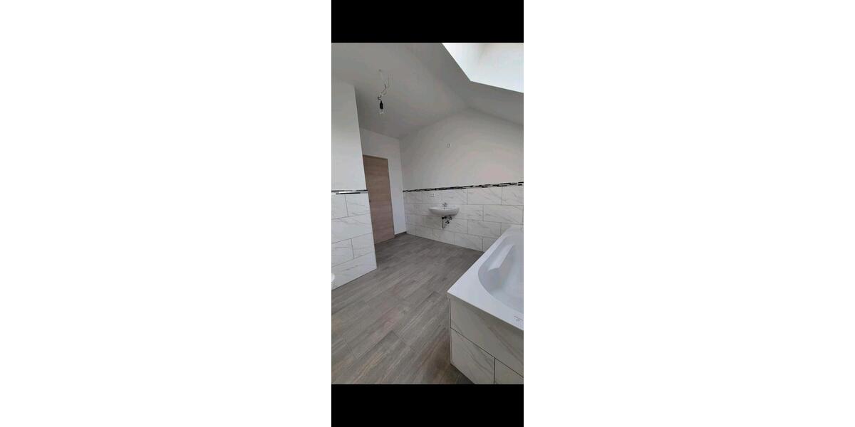 Dachgeschoßwohnung Groß Köris - 3 Zimmer, 85 m&sup2;, 1.025&euro; | Angebot:26624838