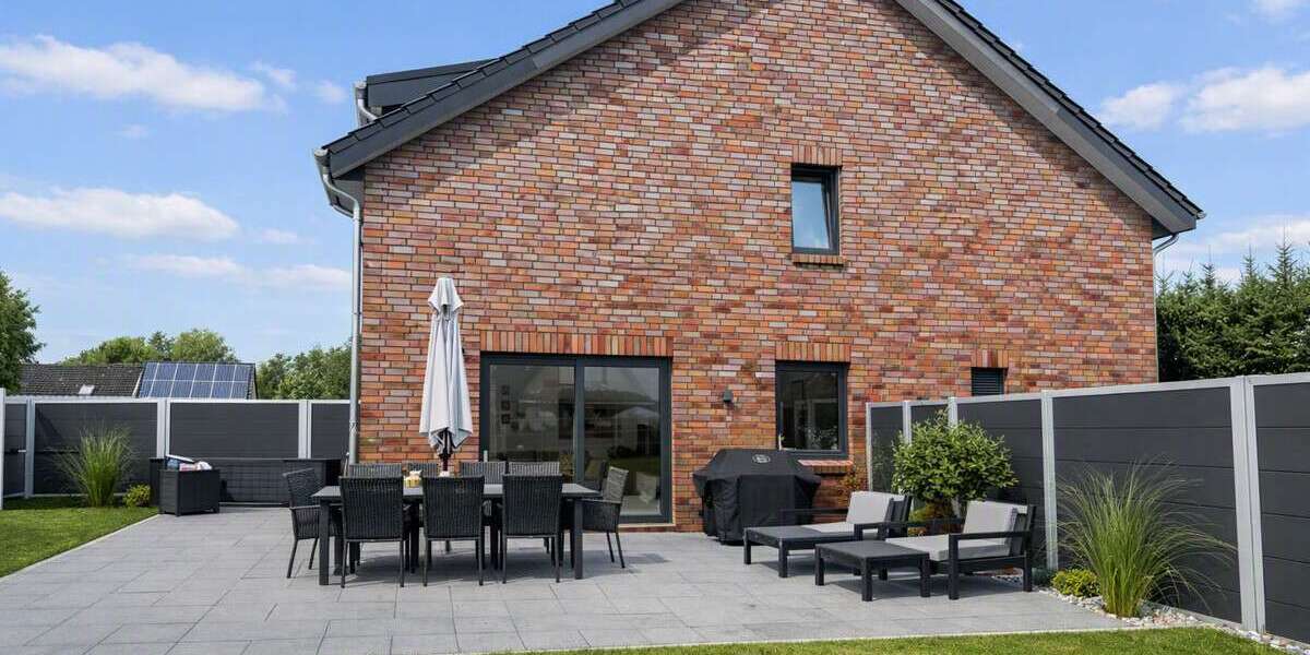 Einfamilienhaus Stockelsdorf - 5 Zimmer, 125 m&sup2;, 2.400&euro; | Angebot:27286392