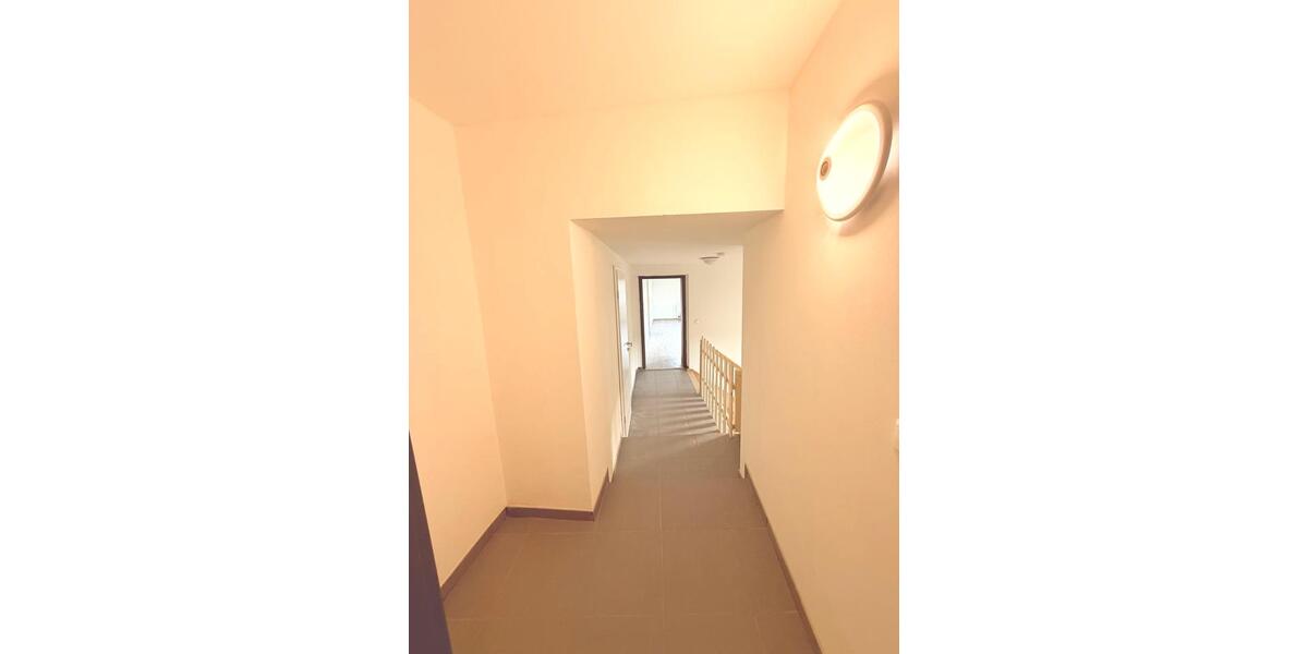 Etagenwohnung Marktredwitz - 2 Zimmer, 300 m&sup2;, 475&euro; | Angebot:23791383